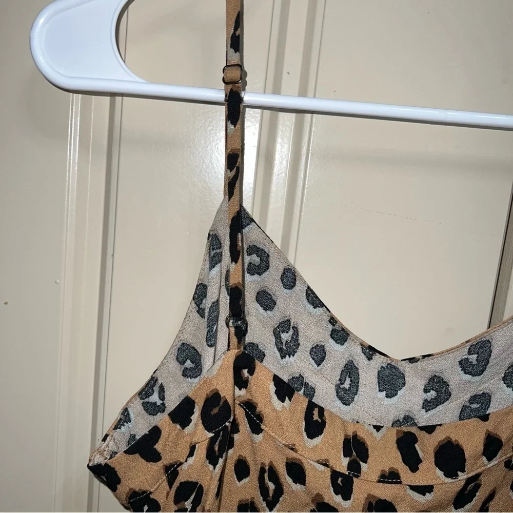 A New Day Cheetah/Leopard Print Tank Top Camisole Size Medium - Picture 6 of 7